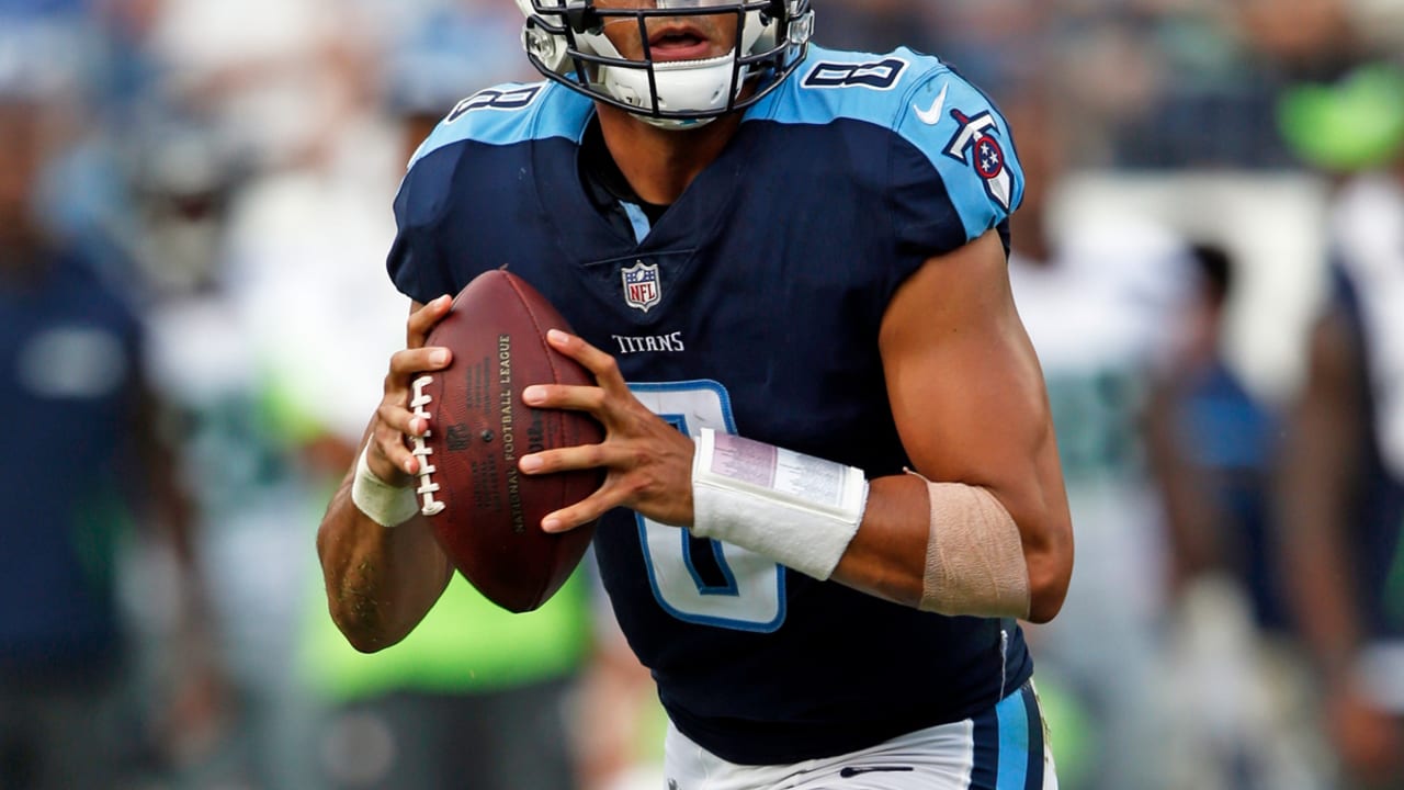 Marcus-Mariota-171006-sl.jpg