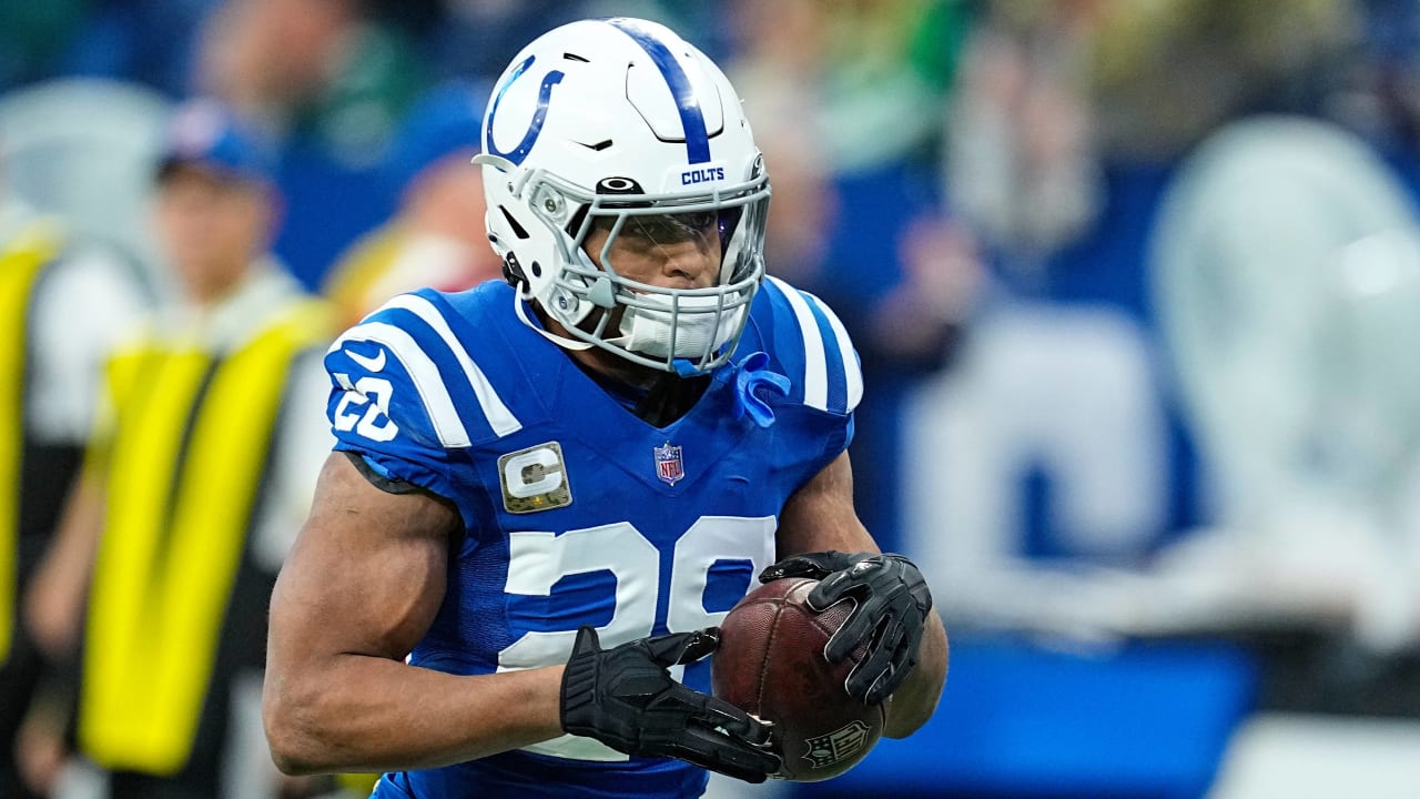 Colts GM Chris Ballard on Jonathan Taylor contract: RB 'market is what the  market is'