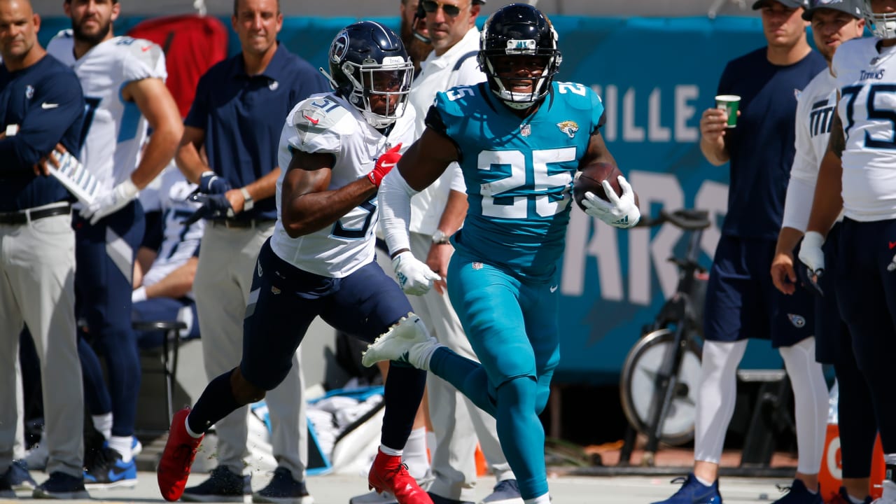 Jaguars RB James Robinson leaves game, offense scoreless in 1st half