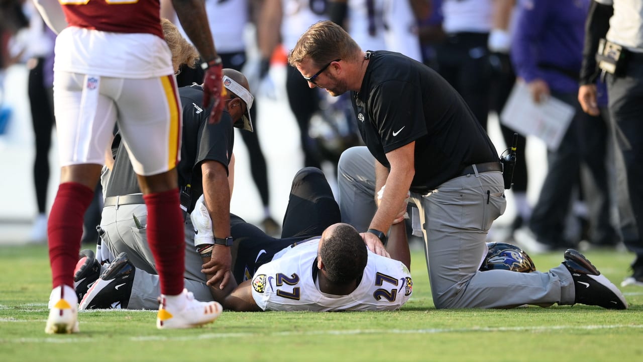 Ravens QB Lamar Jackson carted into locker room with ankle sprain in loss  to Browns: 'We'll look at it more tomorrow'