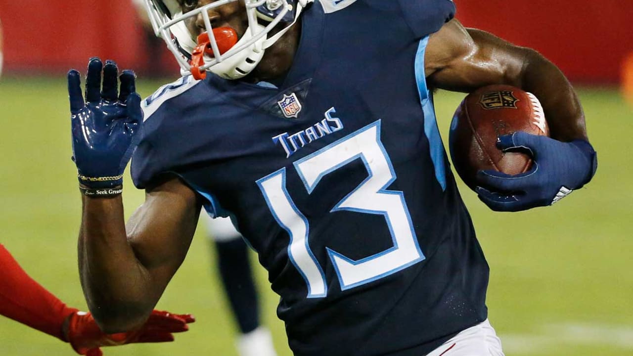 Titans sign third-round draft pick Taywan Taylor