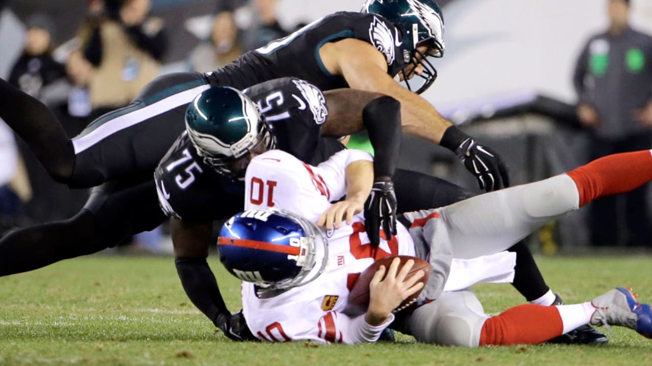 peyton-manning-sacked-101915-spot.jpg