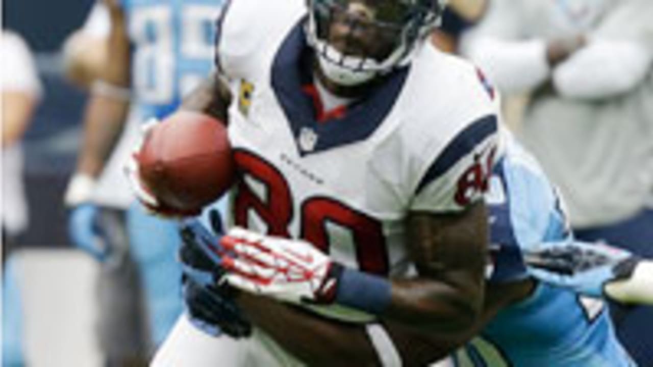 Texans' Andre Johnson Exits With Possible Concussion