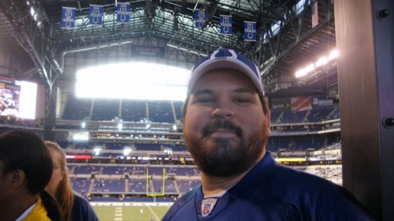 Chuck Pagano inspires fans