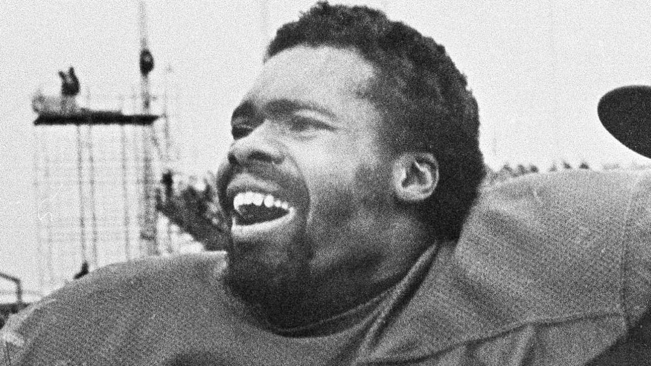 Longtime Vikings LB Matt Blair dies at 70