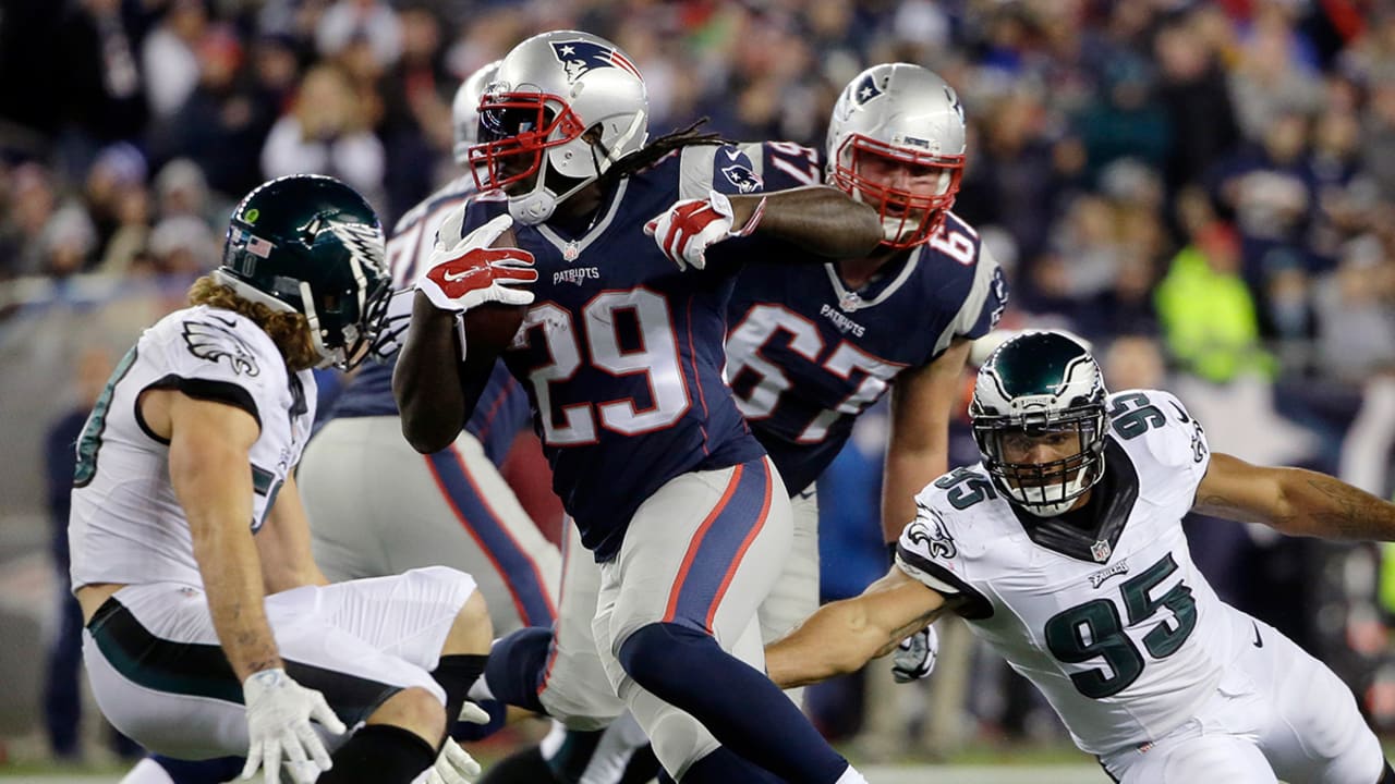 New England Patriots: LeGarrette Blount out for season with hip