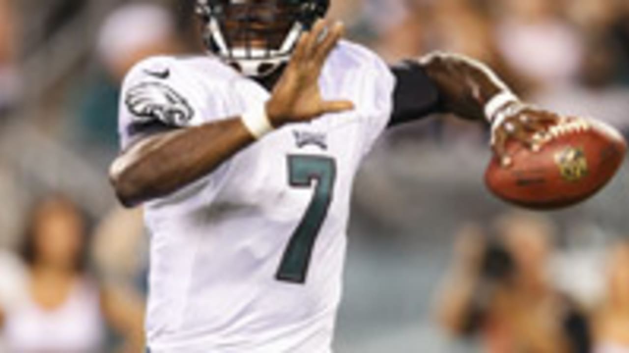 michael-vick-120822-spot.jpg