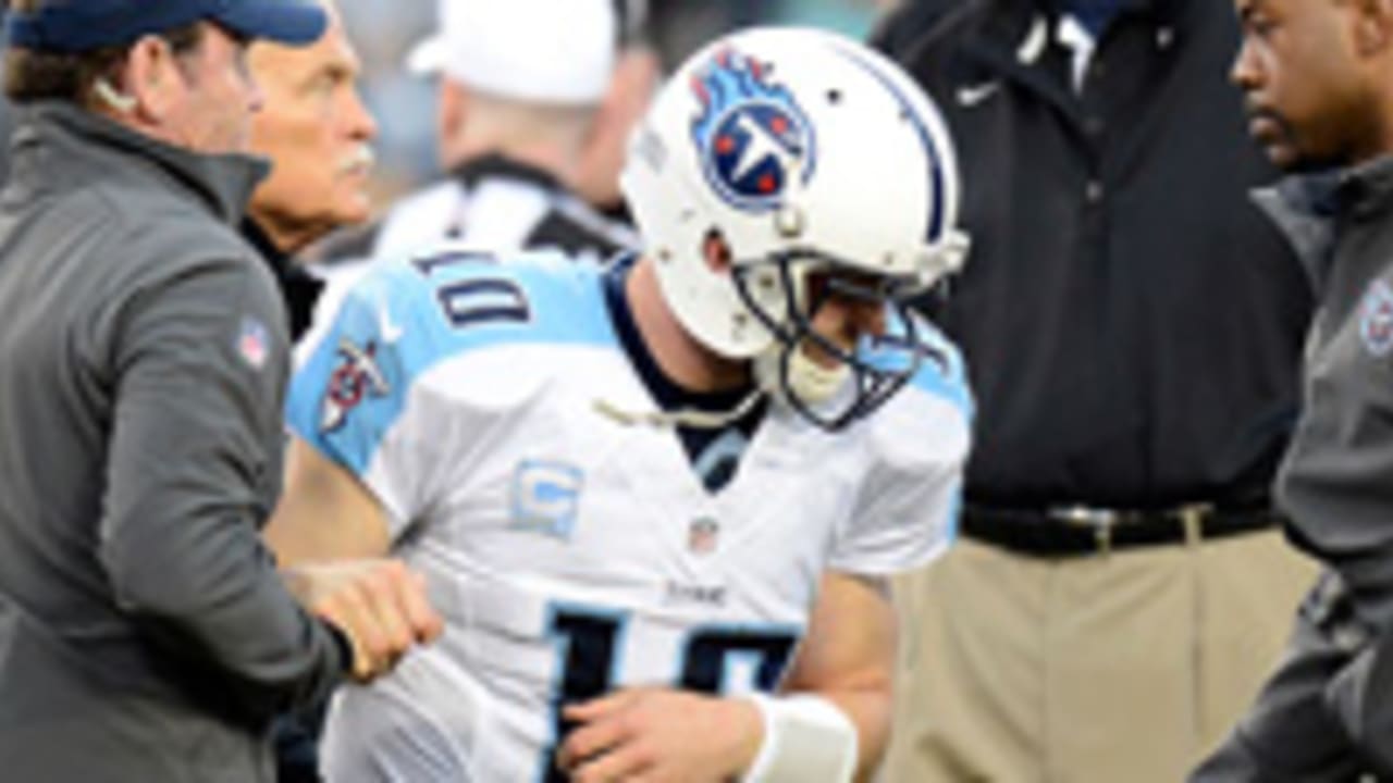 Titans QB Jake Locker suffers Lisfranc injury, done for season