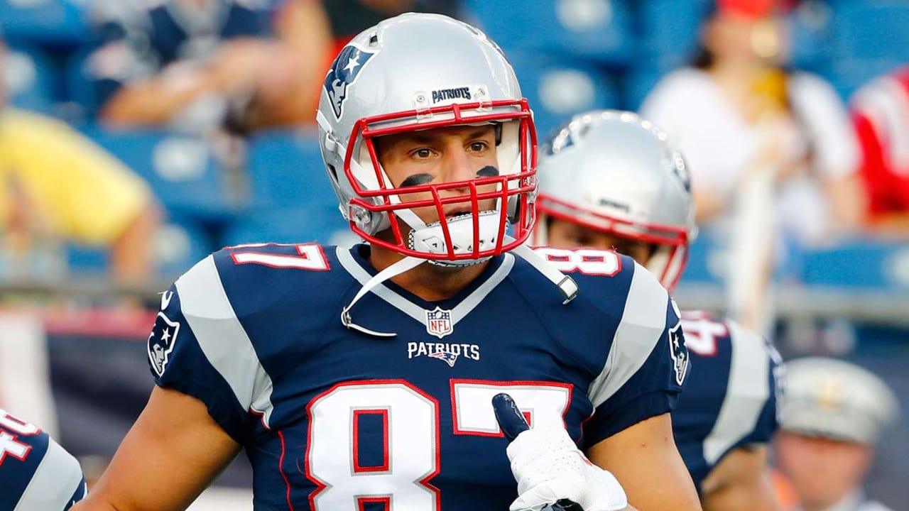 Rob Gronkowski returns to Patriots practice