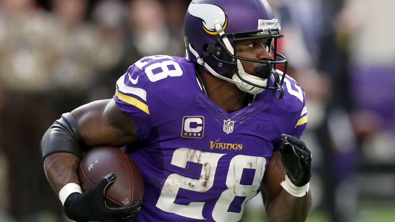 Adrian Peterson Names 3 NFL Teams He's 'Hoping' To Play For This Season 