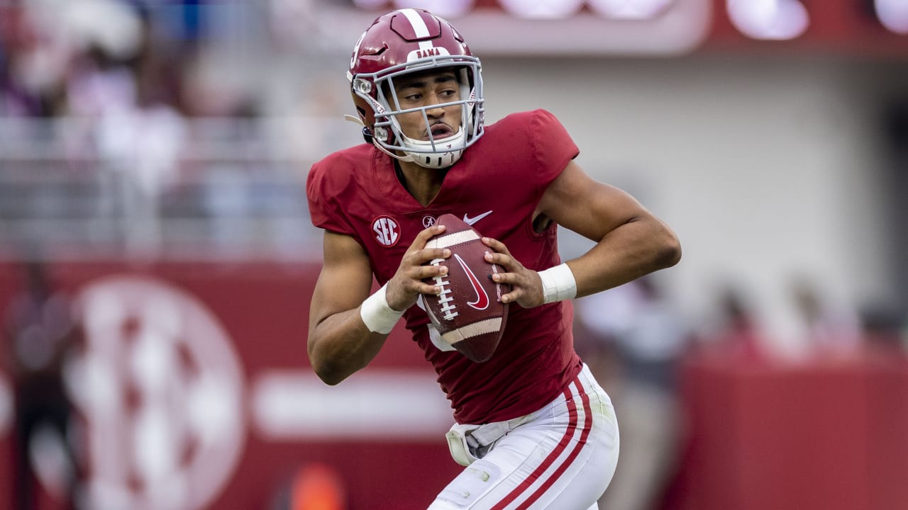 Competition continues at Alabama to replace Heisman winning quarterback