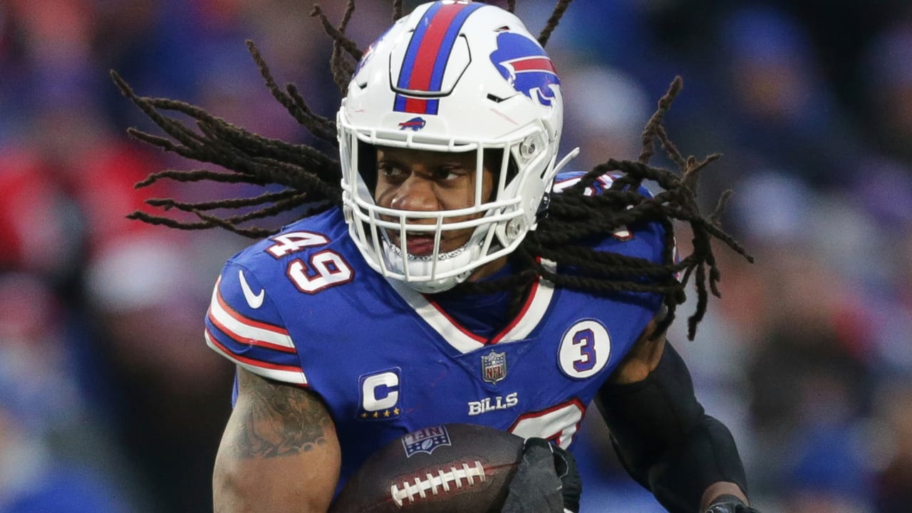 Buffalo Bills linebacker Tremaine Edmunds (49) walks off the field  following a win in an NFL