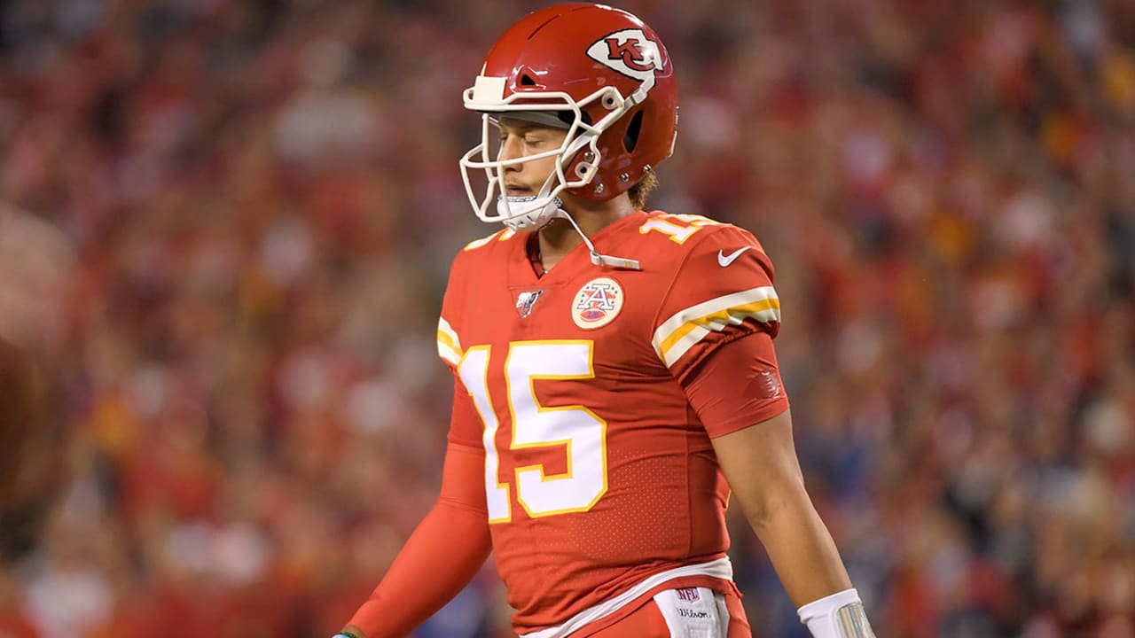 Chiefs vs. Chargers Monday injuries: Patrick Mahomes says his hand is  'good' - Arrowhead Pride