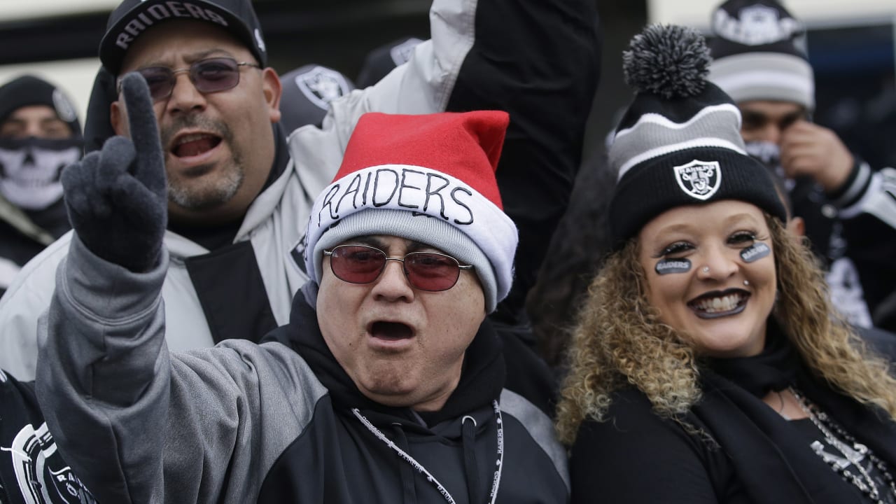 Davis: Raiders on verge of selling out season tickets