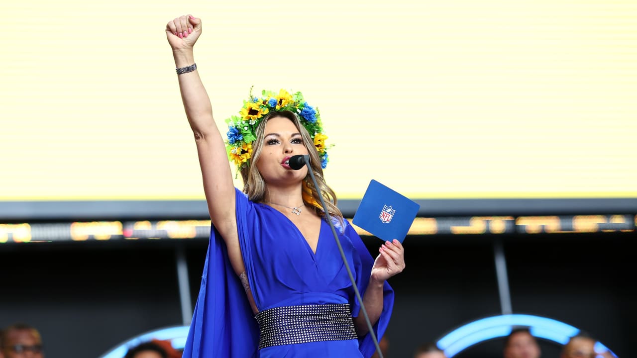 Las Vegas Jenny Arata leads moment of pic