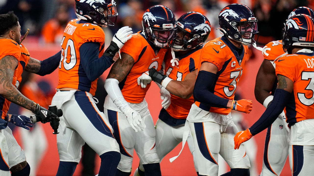 Cant Miss Play Denver Broncos Cornerback Pat Surtain Takes His Second Interception The 
