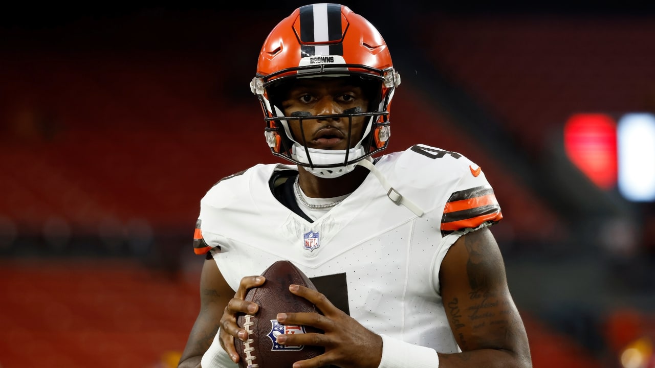 Carolina Panthers: Why they should go all in to get QB Deshaun Watson