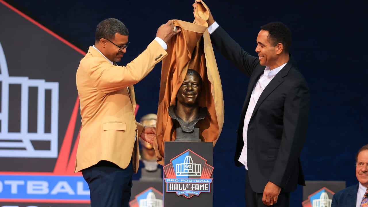 Dennis Smith 'shocked, honored' when Steve Atwater asked to be his Hall of  Fame presenter