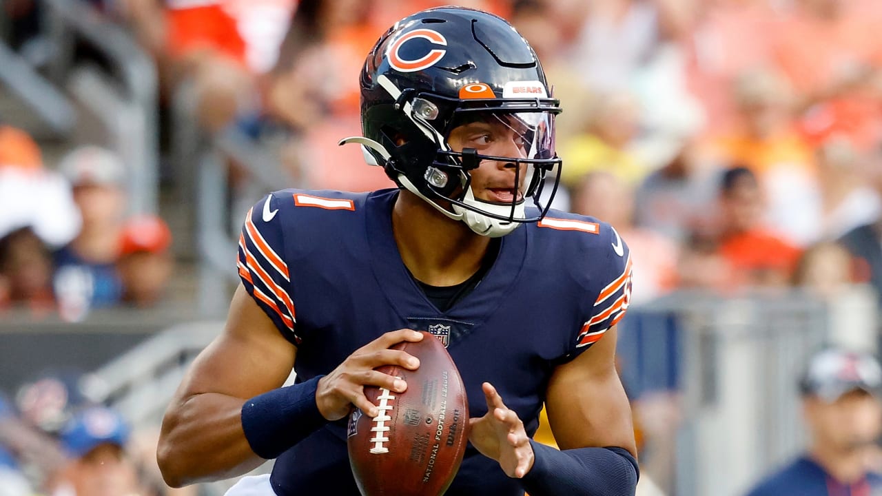 Bears QB Justin Fields throws 3 touchdown passes in 1st half to beat Browns  21-20 - Chicago Sun-Times