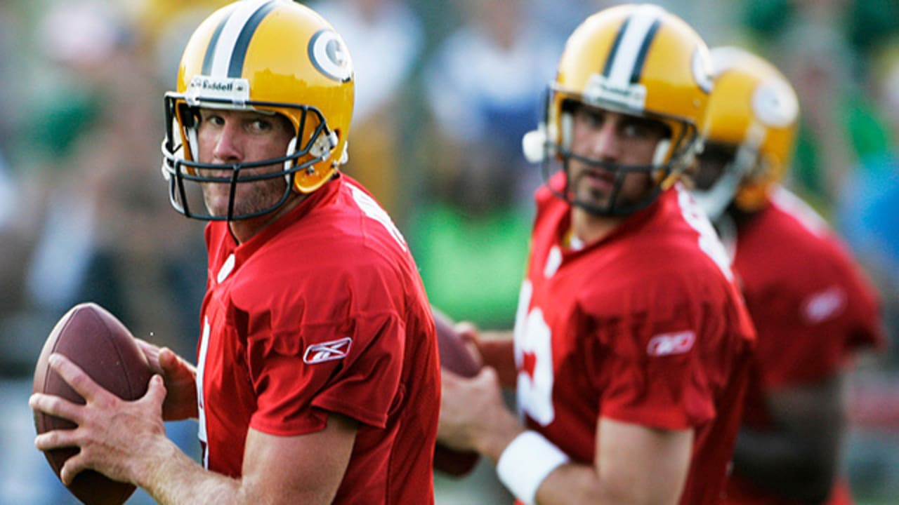 Packers: Brett Favre reacts to Aaron Rodgers comments on radio show