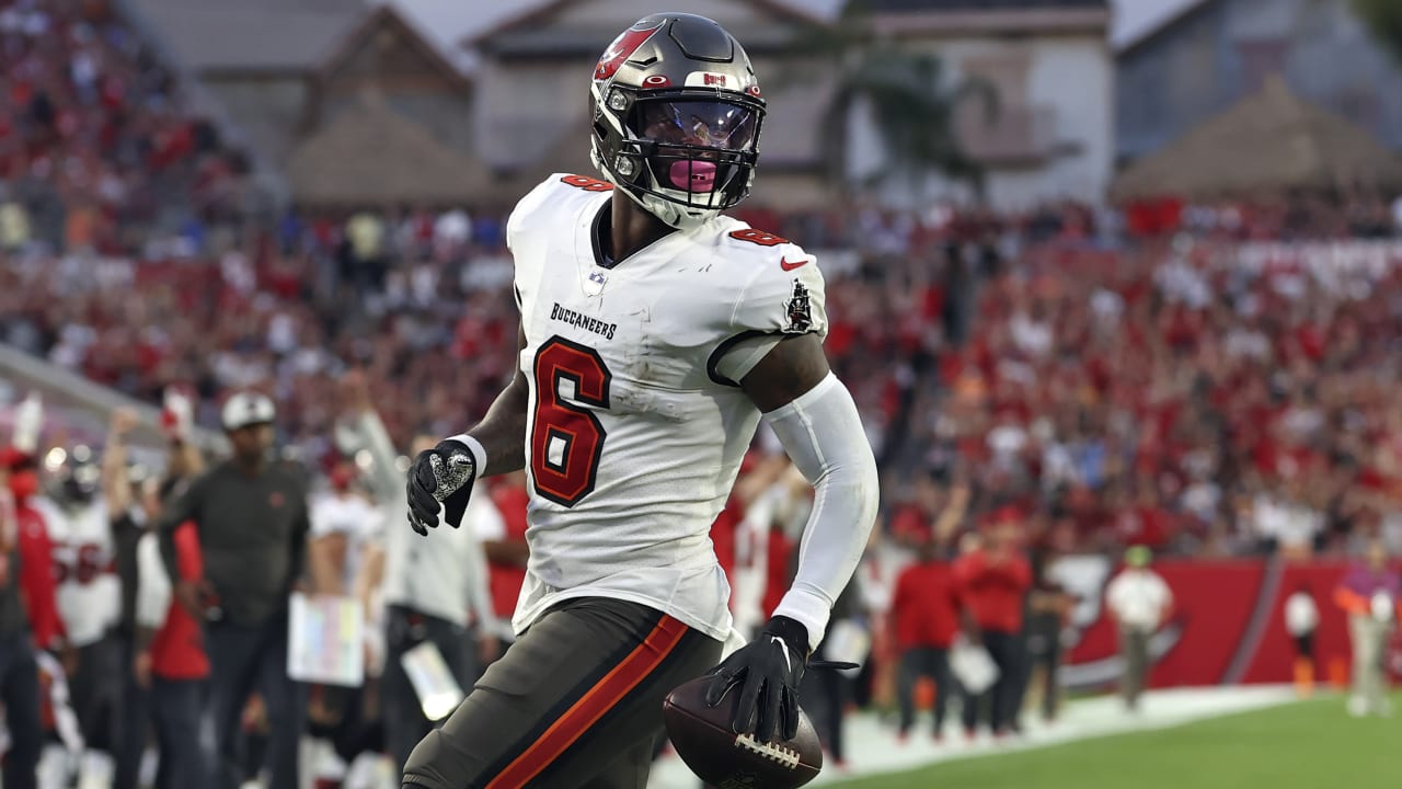 Tampa Bay Buccaneers running back Le'Veon Bell's first Bucs TD comes on