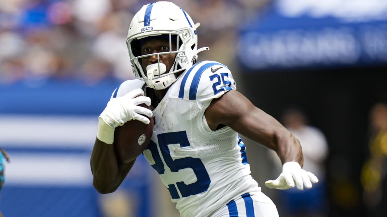 Marlon Mack rumors: Free agent RB to re-sign with Colts, per