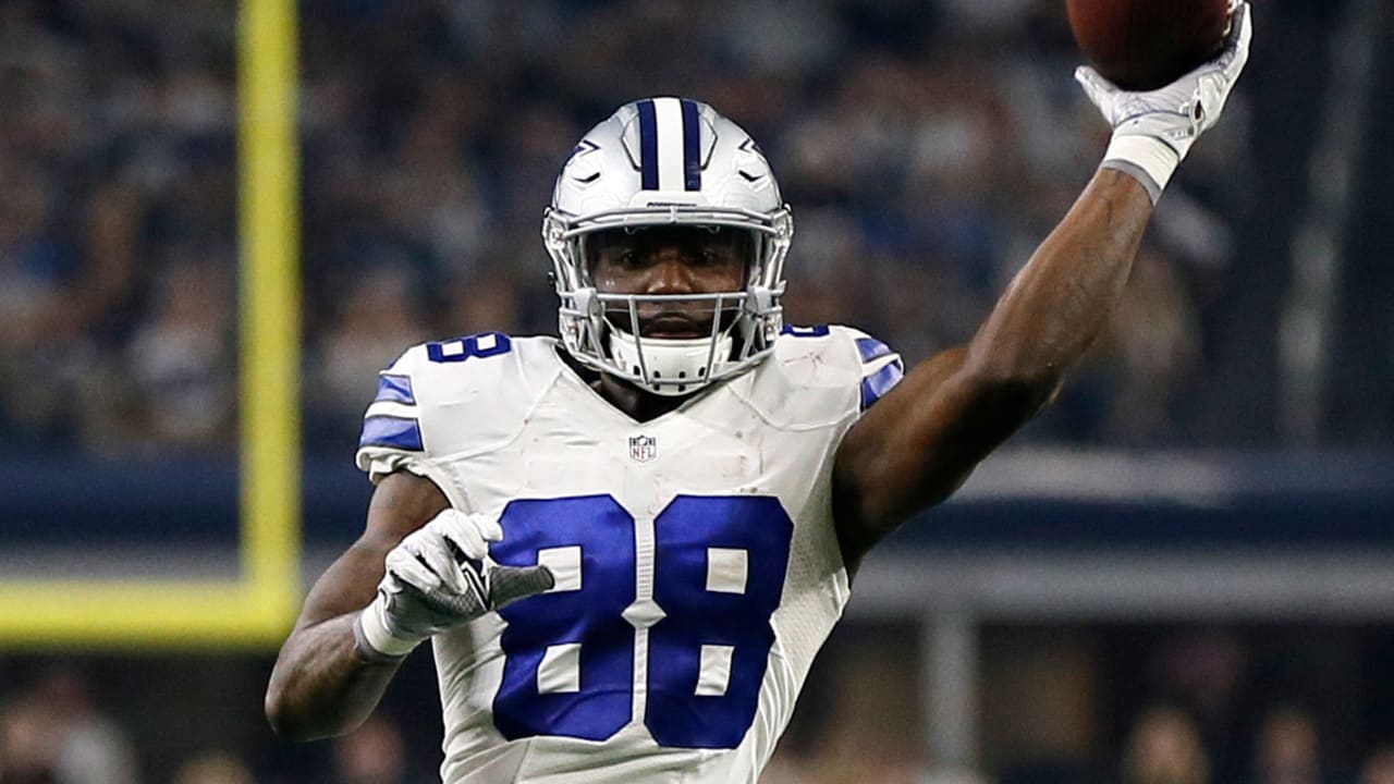 Dez Bryant wanted to throw a touchdown pass for 'a long, long