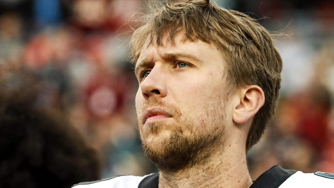 Colts QB Nick Foles exits game with rib injury