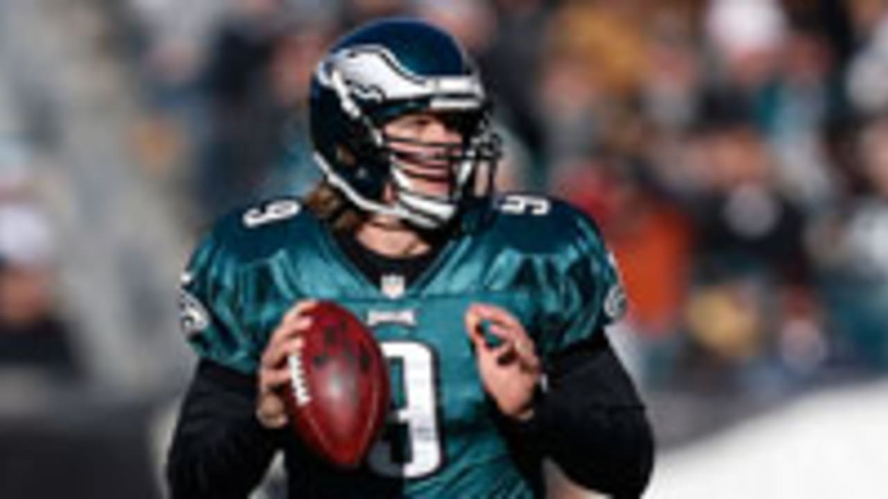 nick-foles-121226-spot.jpg