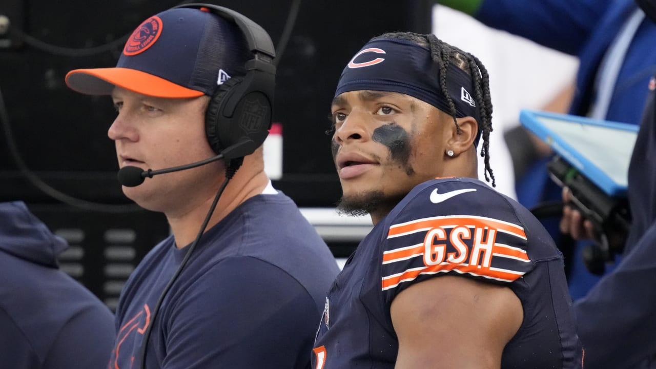 Justin Fields on borrowed time as Bears' QB? Plus, Eric Bieniemy's impact  and a fascinating innovation