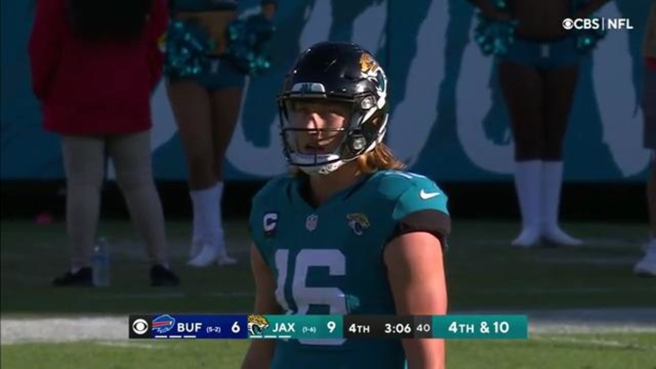 Highlight  Lawrence caps Jags' 96-yard drive with QB-sneak TD run