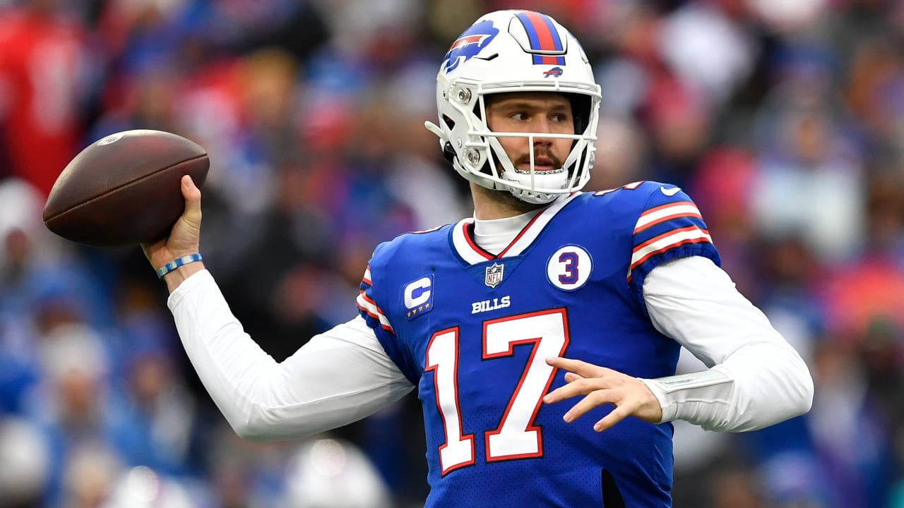 Buffalo Bills quarterback Josh Allen cycles through progressions before