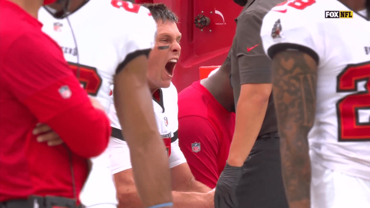 Bucs OL on being target of Tom Brady sideline rant: 'I love that