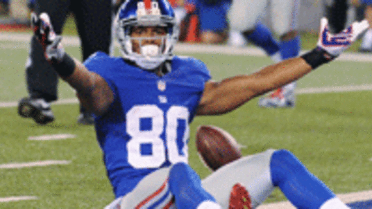 Victor-Cruz-spot_120512.gif