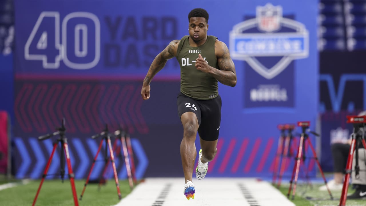 EDGE Robert Beal Jr. runs official 4.48-second 40-yard dash at 2023 combine