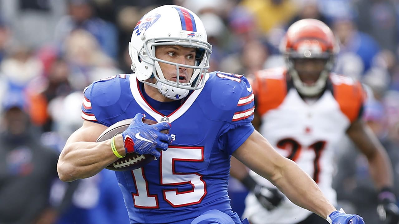 chris-hogan-160310-spot.jpg