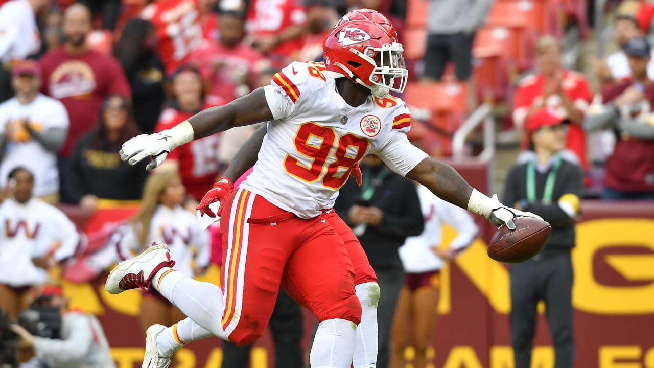Can't-Miss Play: Most difficult INT of 2021? Kansas City Chiefs ...