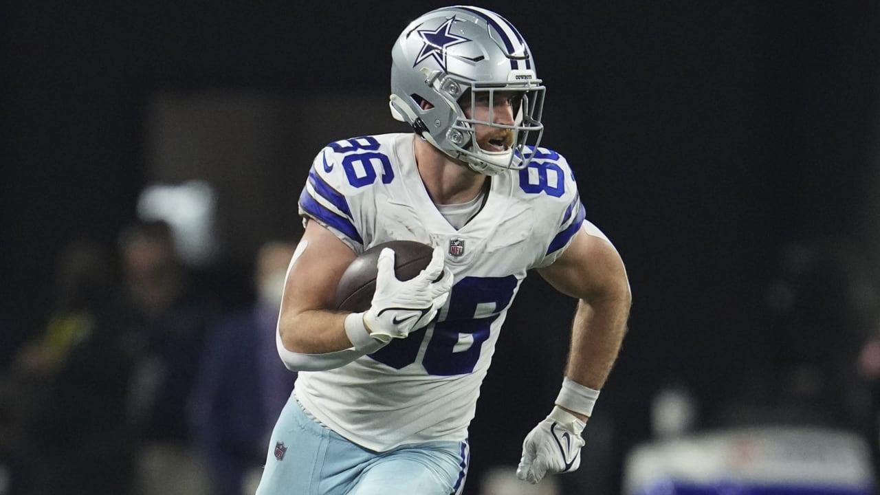 Dalton Schultz: Locker Room  Dallas Cowboys 2022 