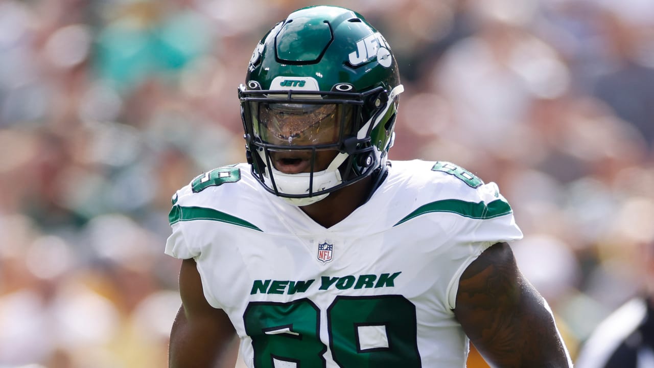 Chris Herndon only remainder from Jets' 2019 jersey reveal photo