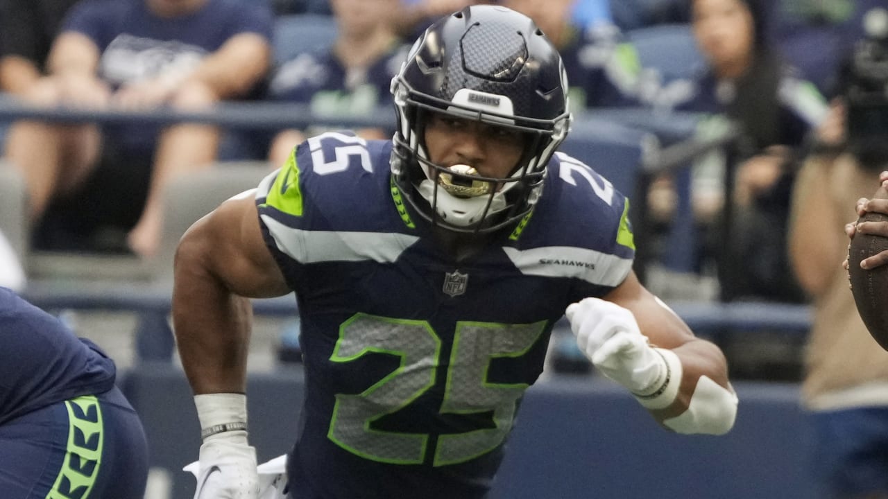 Seattle Seahawks running back Travis Homer channels Beast Mode in