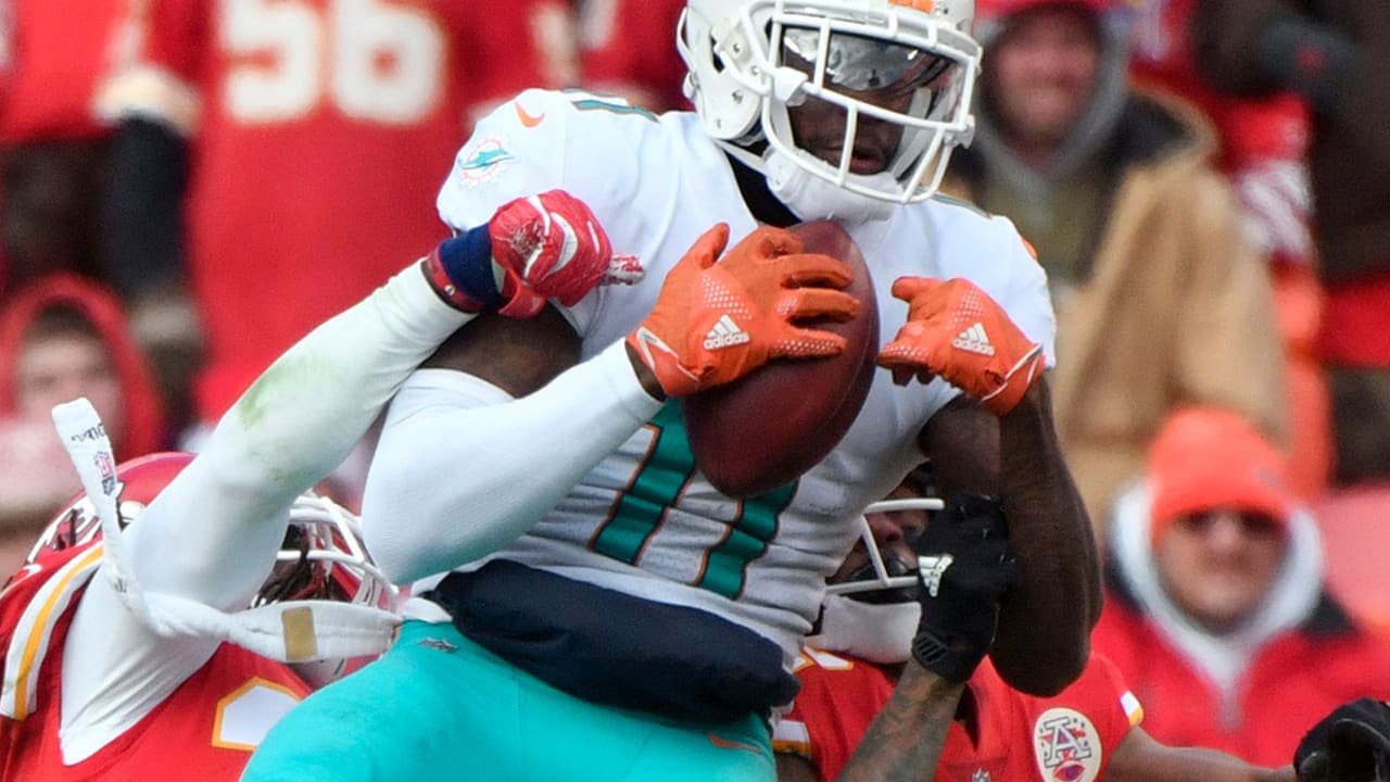 DeVante-Parker-181021-sl.jpg