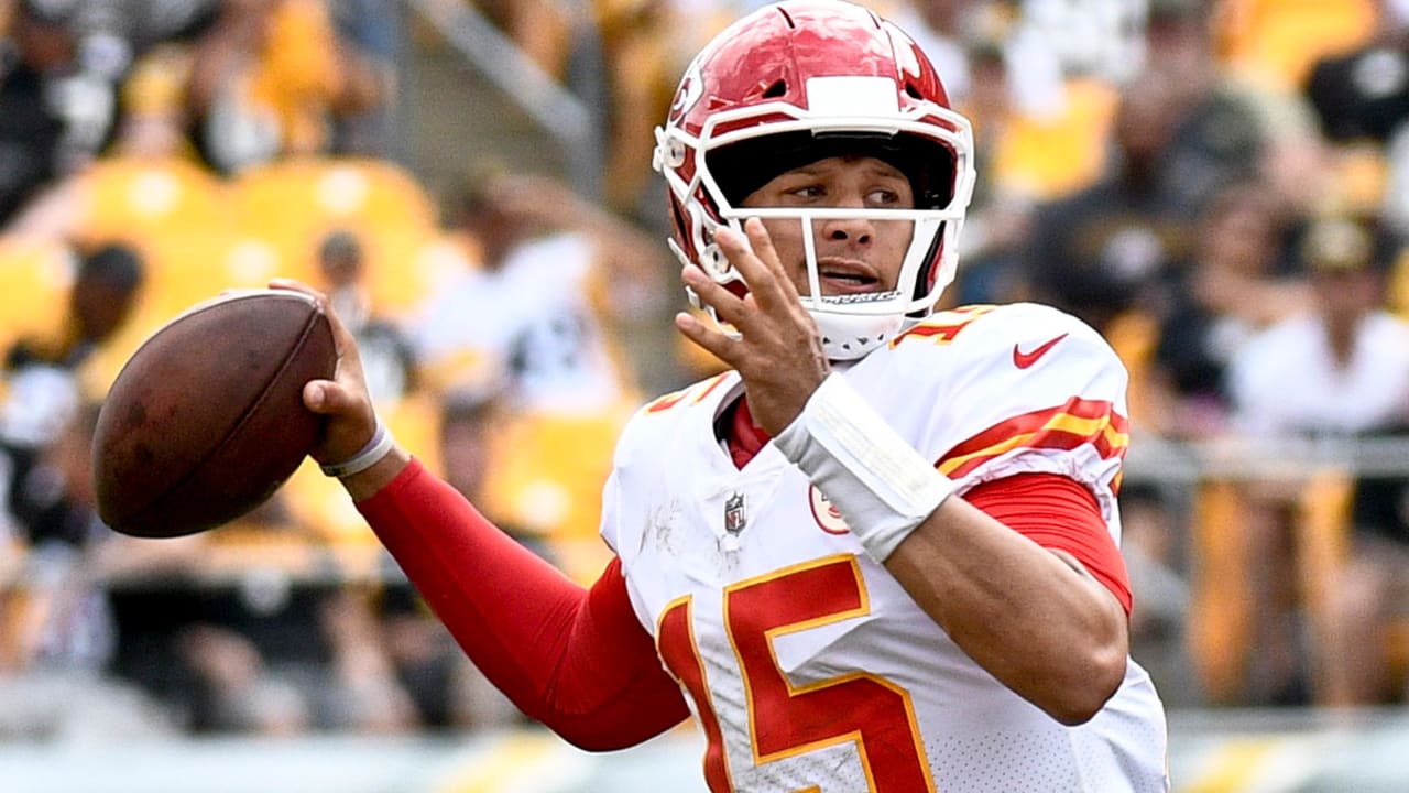 mahomes-180916-SL