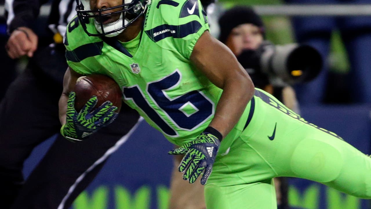 Seattle Seahawks WR Tyler Lockett Does His Part to Get Colin Kaepernick  Back in the NFL