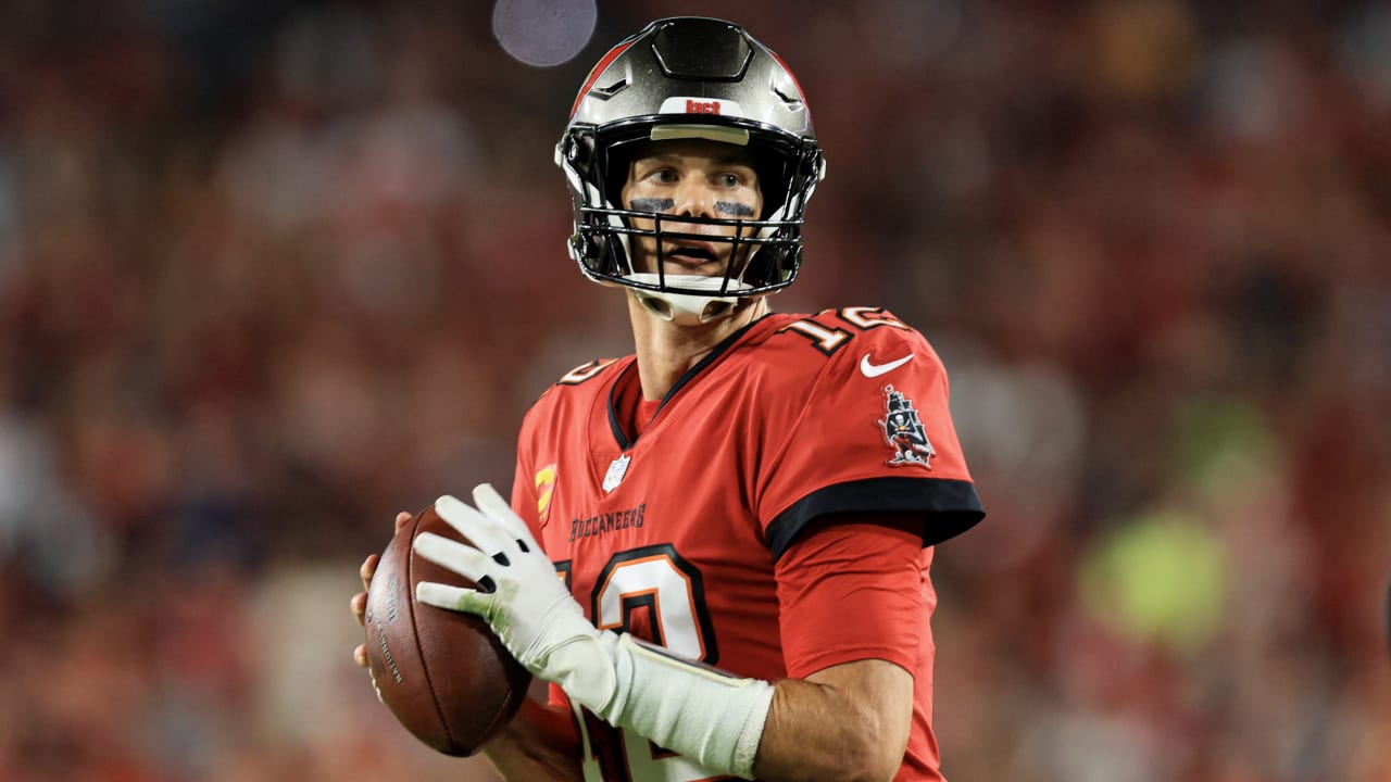 DUMB': Tampa Bay Bucs' Tom Brady blasts new NFL uniform number rule, NFL