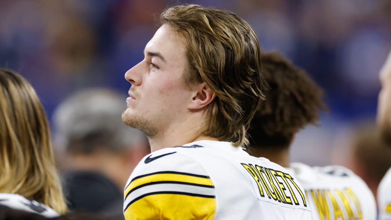 Steelers QB Kenny Pickett suffers knee injury in loss to Texans