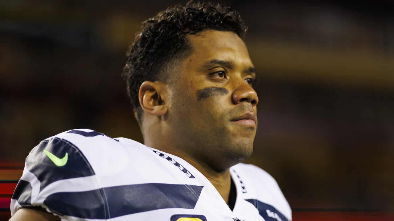 Broncos trade for nine-time Pro Bowl QB Russell Wilson