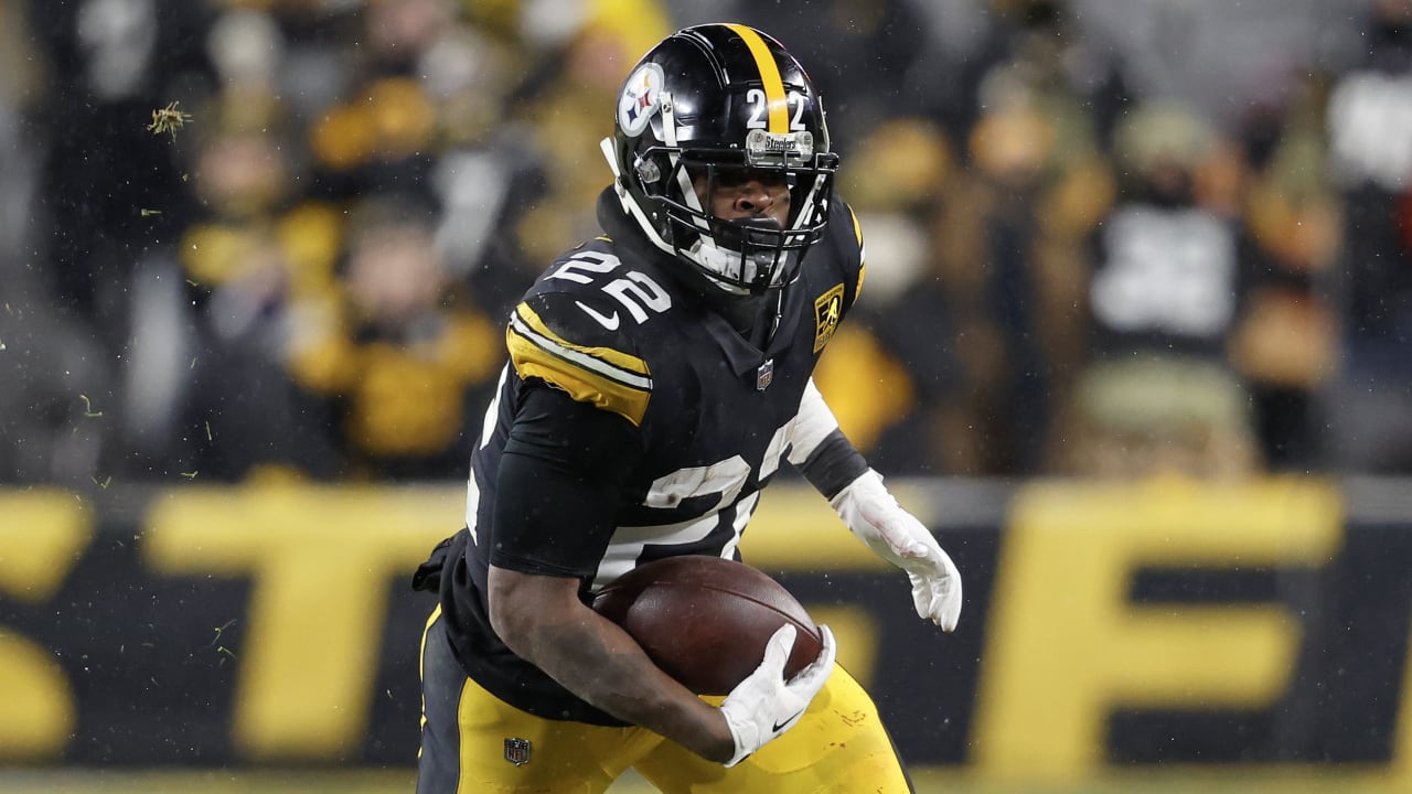 Najee Harris Keeps Steelers In Playoff Race With One Game Left