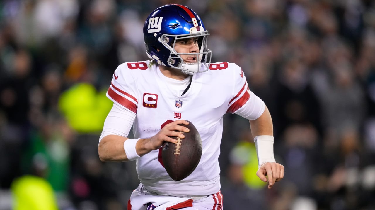 Daniel Jones' non-committal on future after Eagles crush Giants