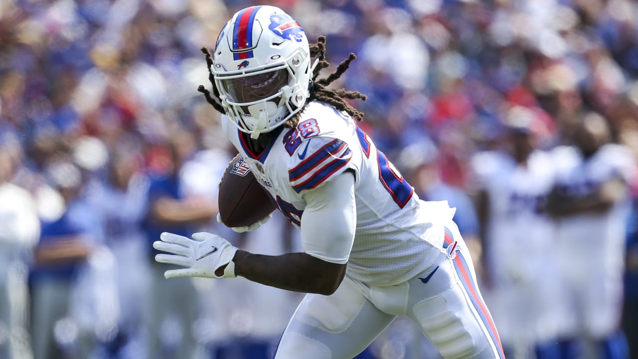 Buffalo Bills Running Back James Cook Slips Tackle On 19-yard Run