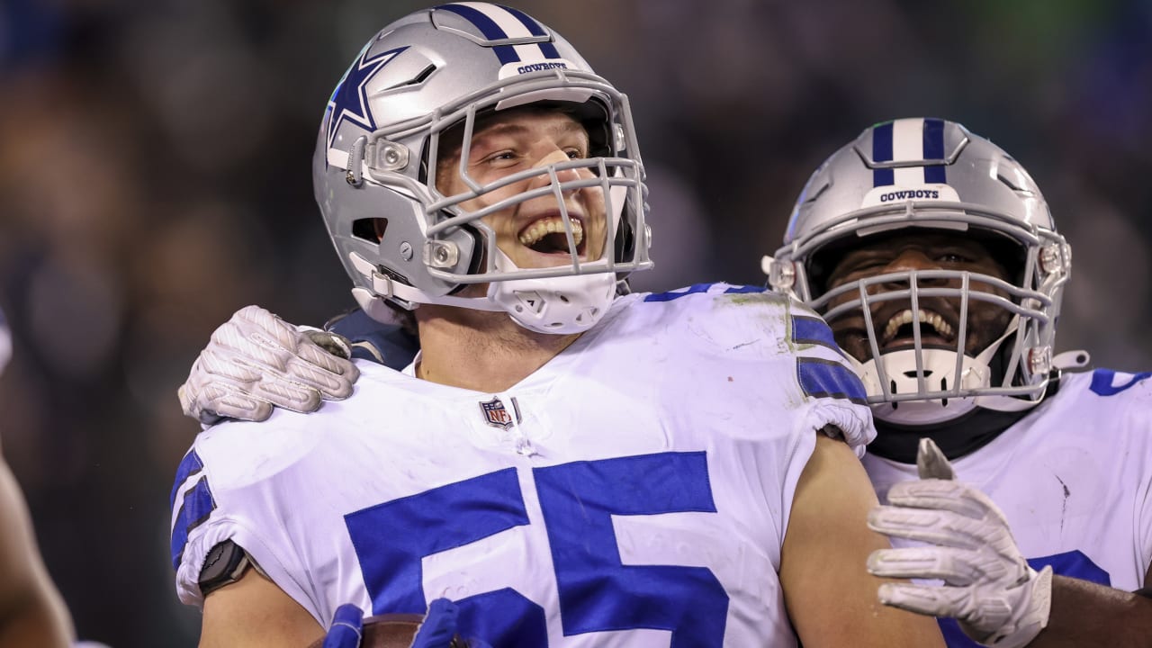 Leighton Vander Esch is again the linchpin of the Cowboys defense